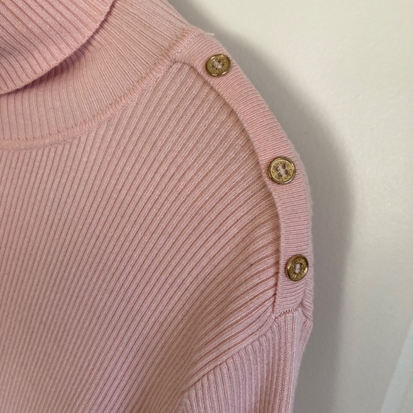 Calvin Klein Ribbed Pastel Pink Turtleneck with Gold Buttons - Picture 2 of 5